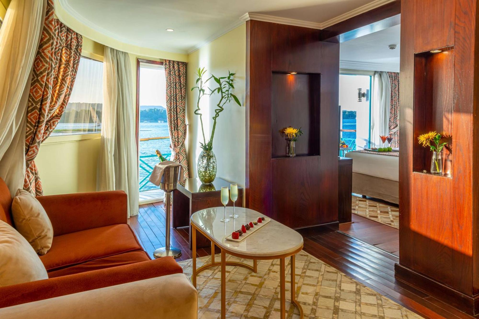 Hotel Sonesta Moon Goddess Cruise - From Aswan To Luxor - 03 & 07 Nights Every Friday Exterior foto