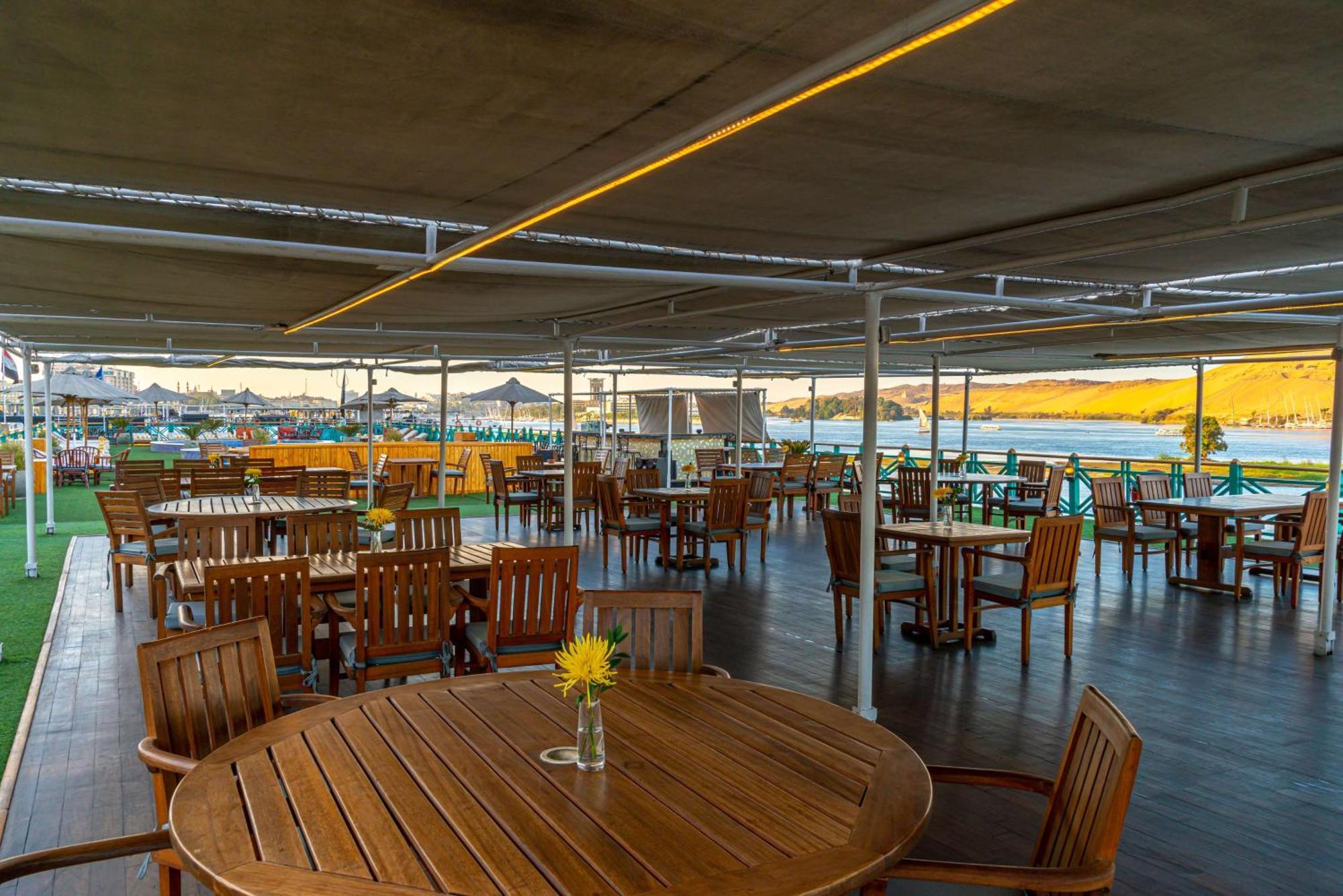 Hotel Sonesta Moon Goddess Cruise - From Aswan To Luxor - 03 & 07 Nights Every Friday Exterior foto